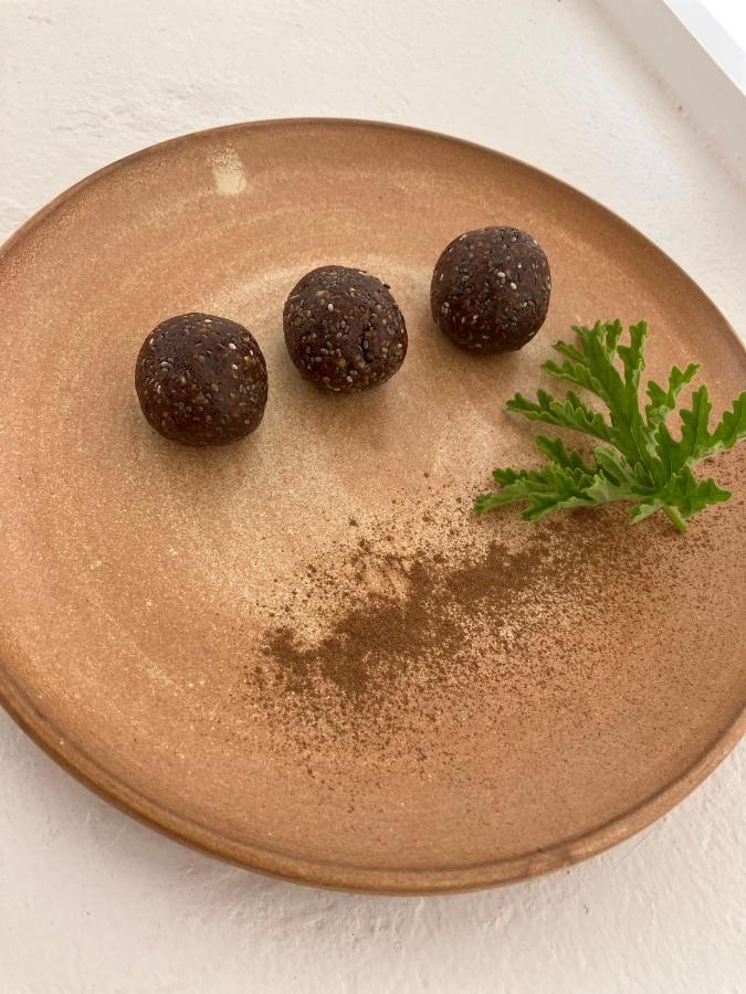 Ethos Vegan Suites Тира Экстерьер фото